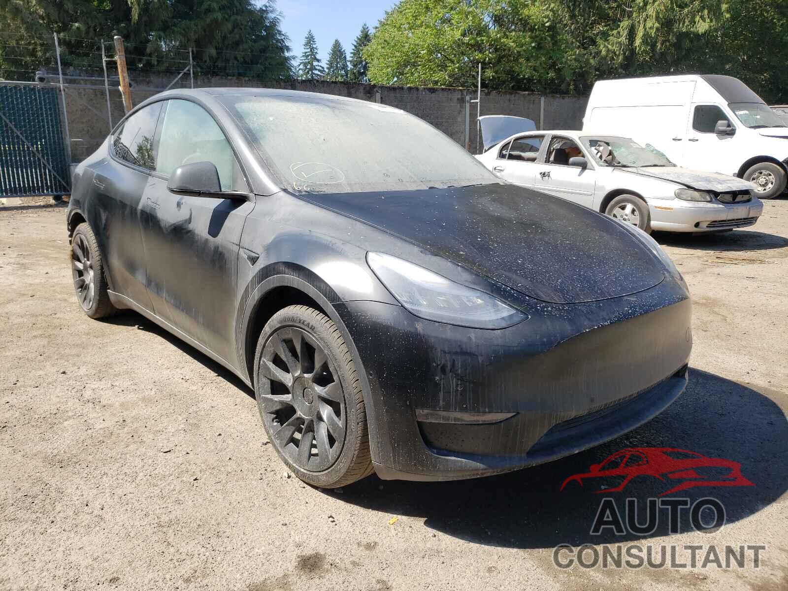 TESLA MODEL Y 2020 - 5YJYGDEE7LF053360