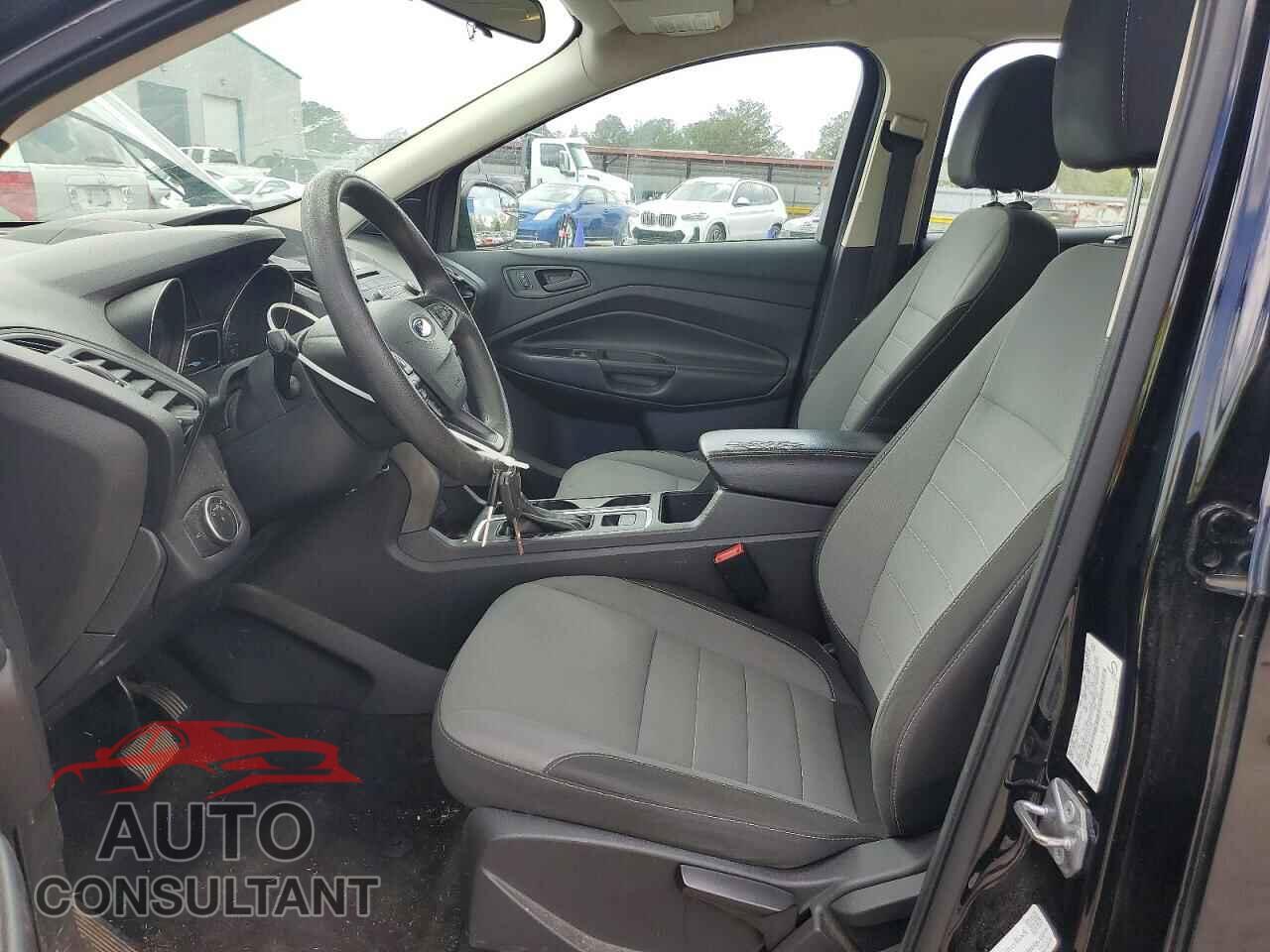 FORD ESCAPE 2017 - 1FMCU0F79HUD51334