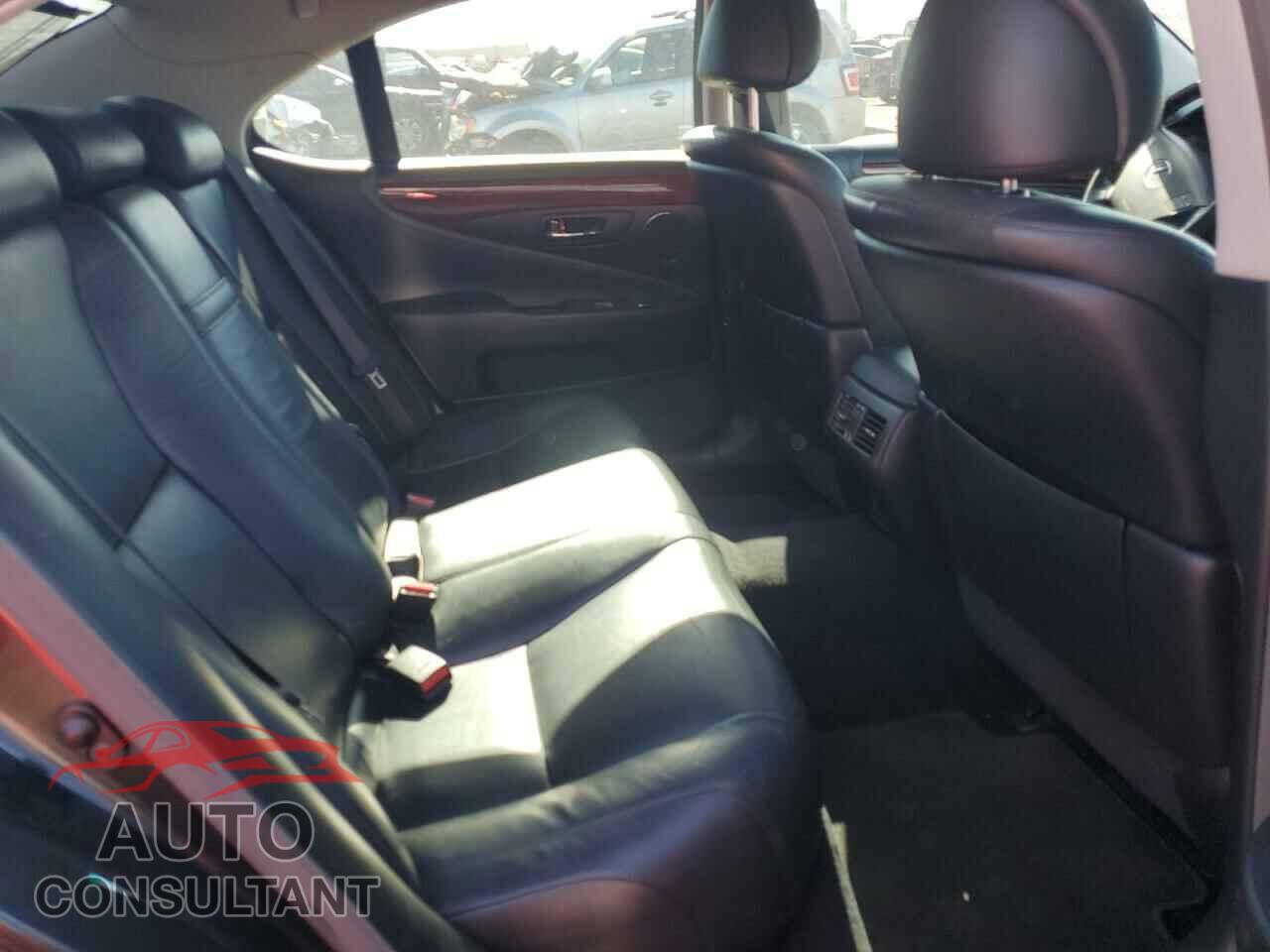 LEXUS LS460 2011 - JTHBL5EF8B5105013