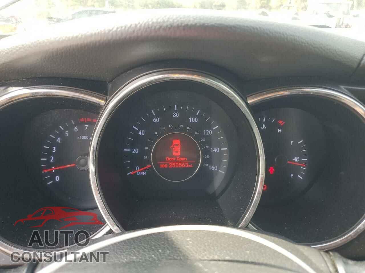 KIA OPTIMA 2011 - KNAGN4A75B5109401