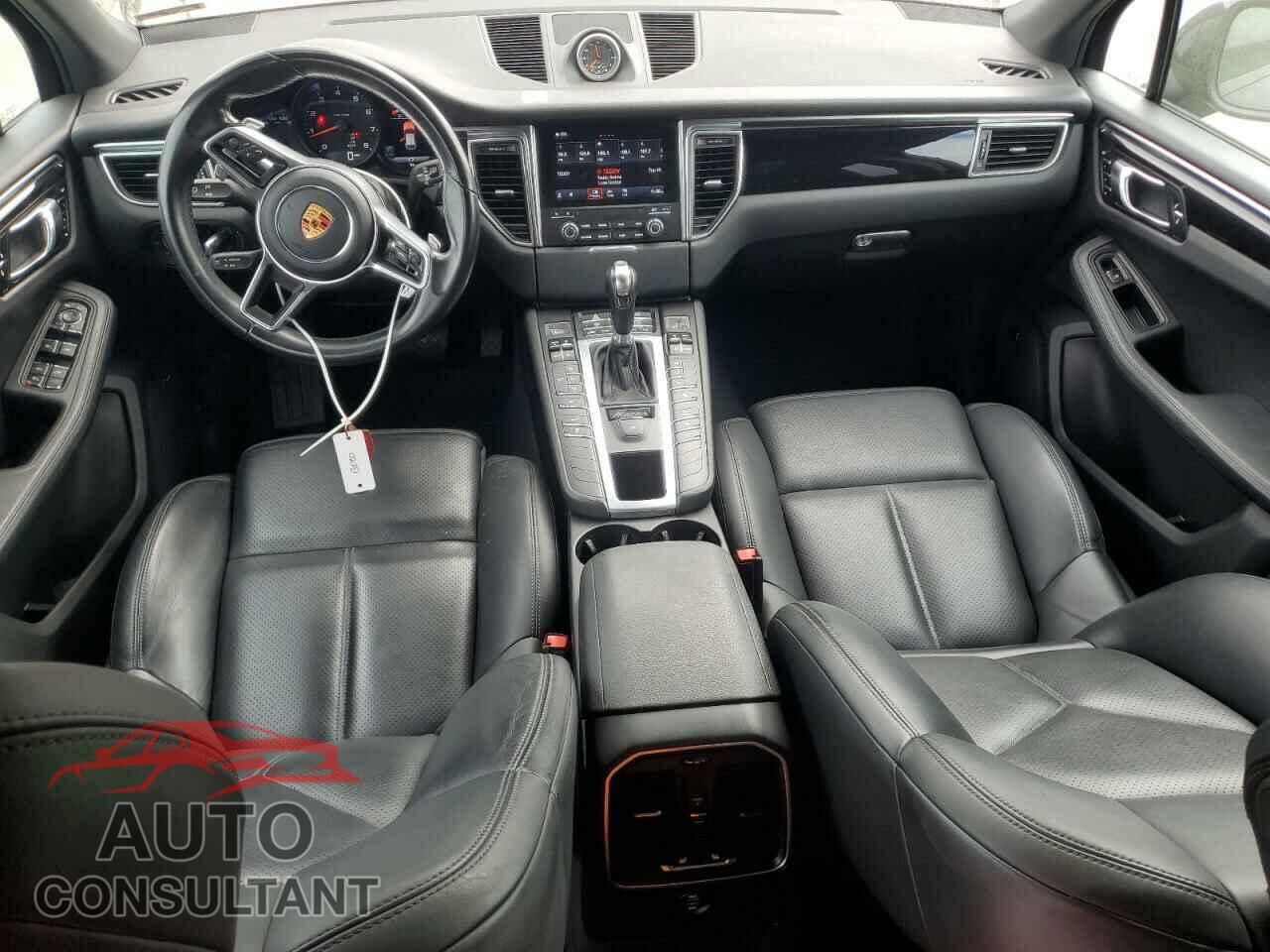 PORSCHE MACAN 2018 - WP1AA2A53JLB17402