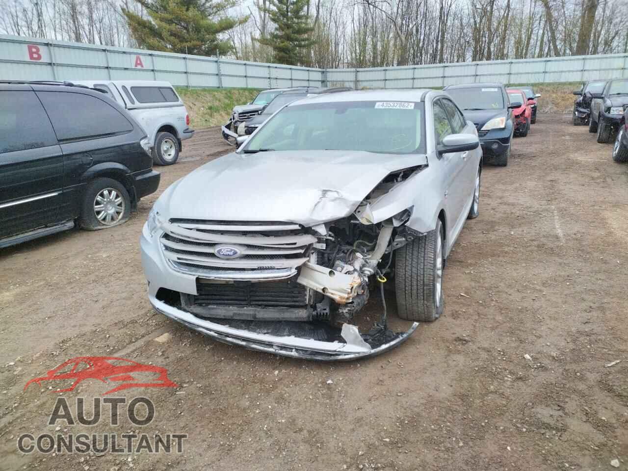 FORD TAURUS 2016 - 1FAHP2E83GG101047