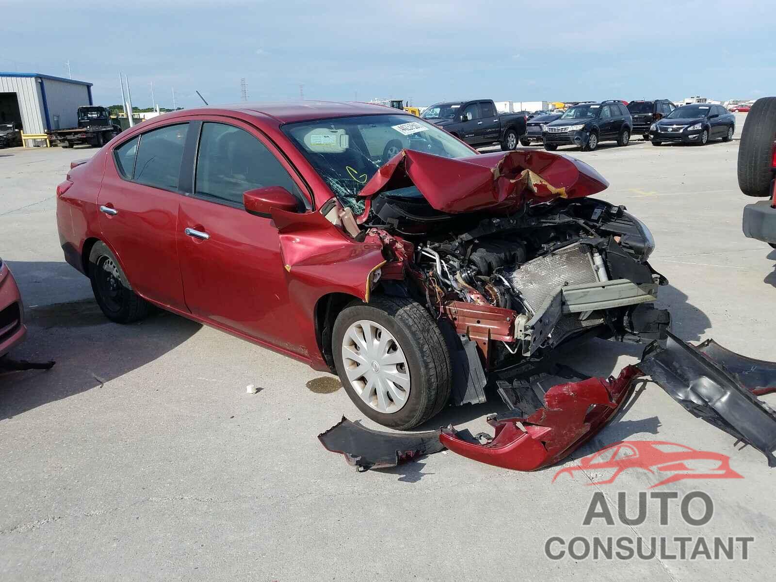 NISSAN VERSA 2019 - 3N1CN7AP4KL826412