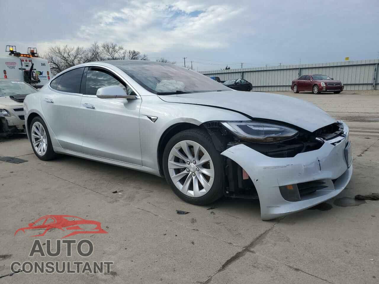 TESLA MODEL S 2017 - 5YJSA1E15HF183924