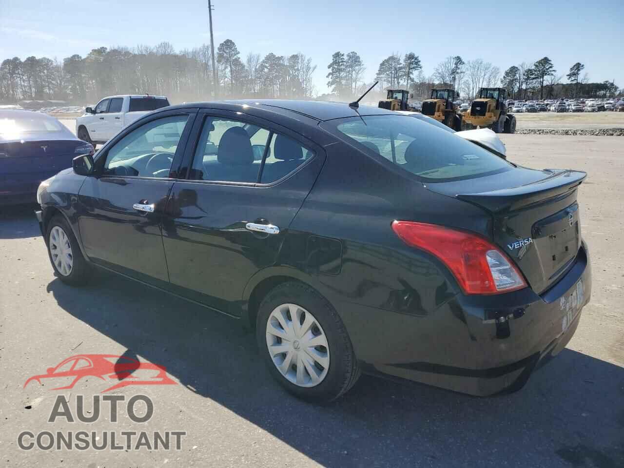 NISSAN VERSA 2017 - 3N1CN7AP3HL840598