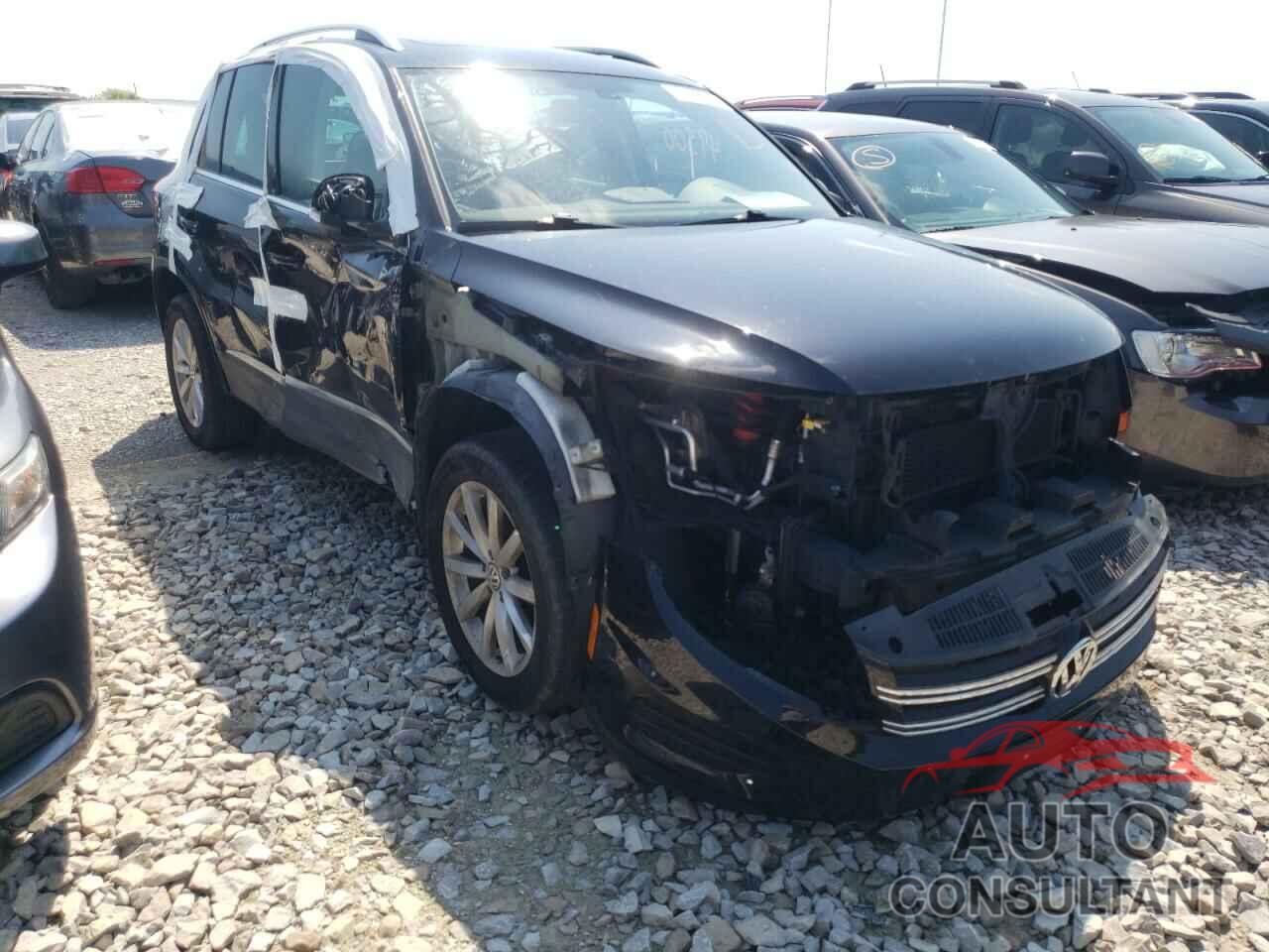 VOLKSWAGEN TIGUAN 2017 - WVGSV7AX2HK007865