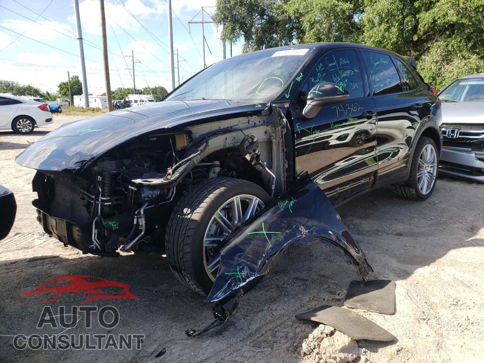 PORSCHE CAYENNE 2017 - WP1AA2A28HKA81602