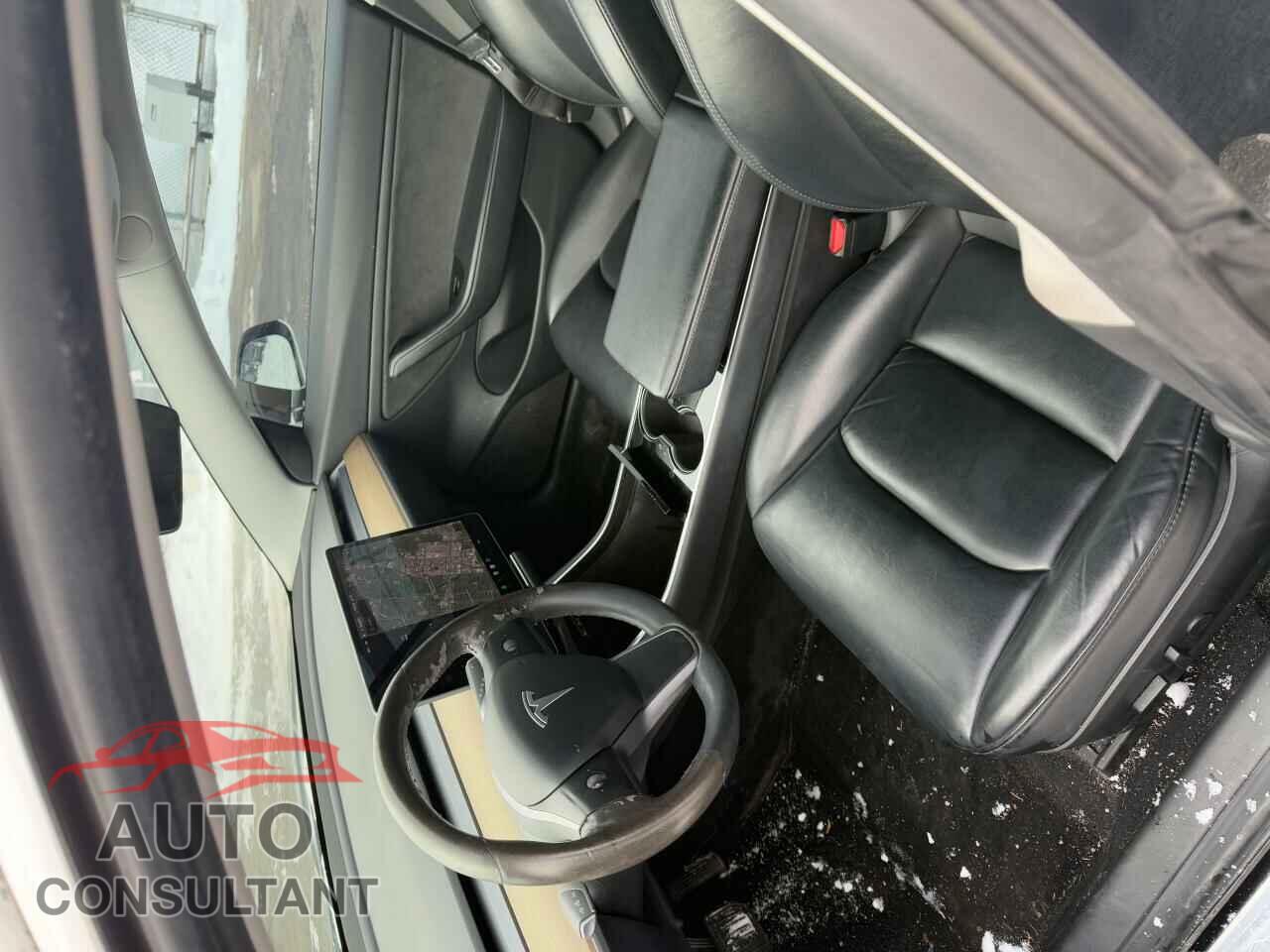 TESLA MODEL 3 2019 - 5YJ3E1EA2KF410437
