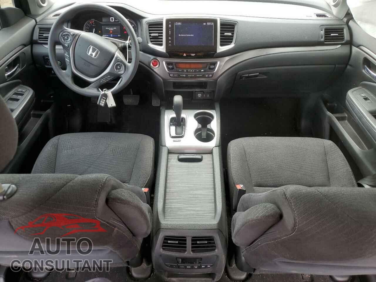 HONDA PILOT 2017 - 5FNYF6H38HB044828