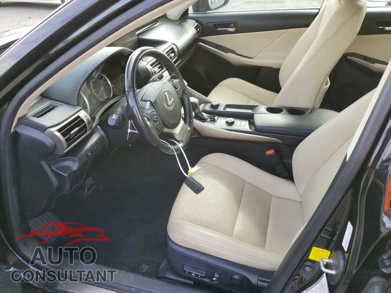 LEXUS IS 2016 - JTHBA1D21G5021040