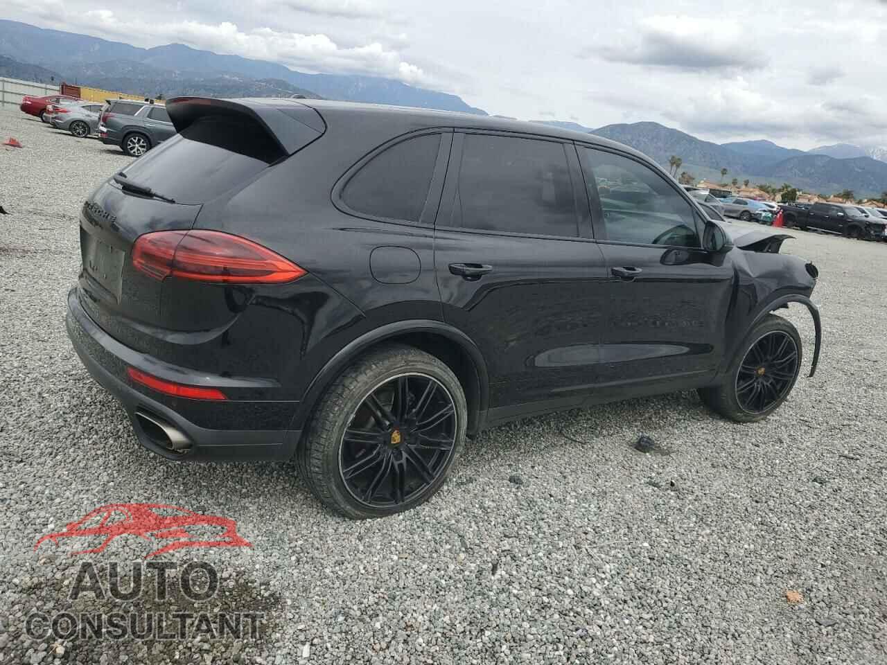 PORSCHE CAYENNE 2018 - WP1AA2A29JKA07305