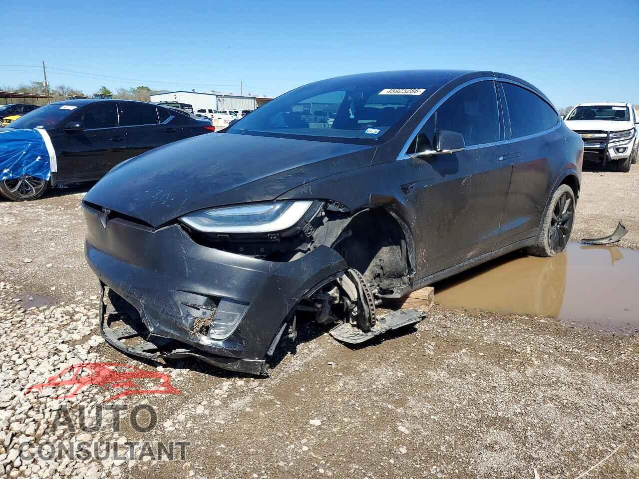 TESLA MODEL X 2017 - 5YJXCDE23HF061363