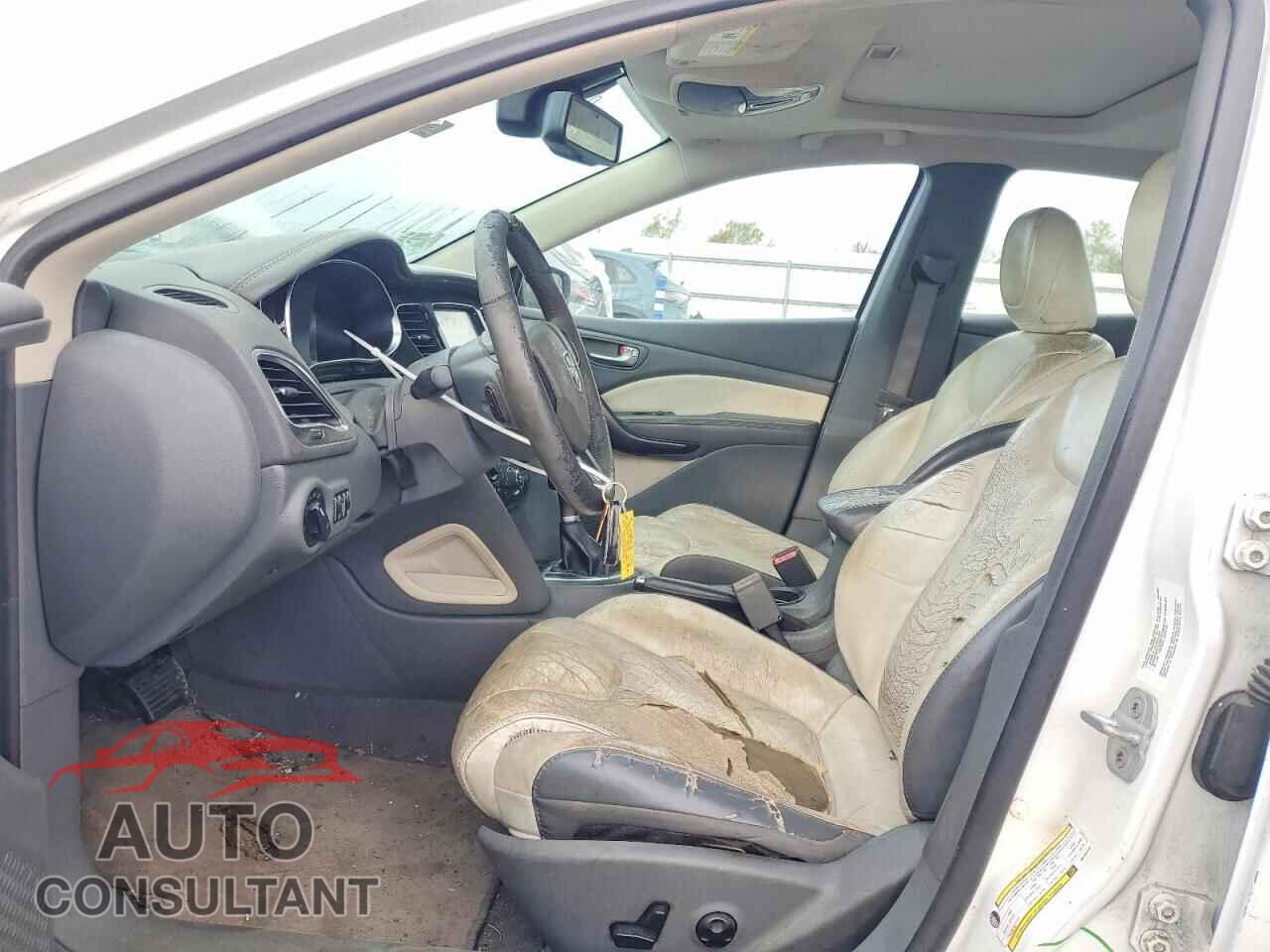 DODGE DART 2013 - 1C3CDFCA3DD106440