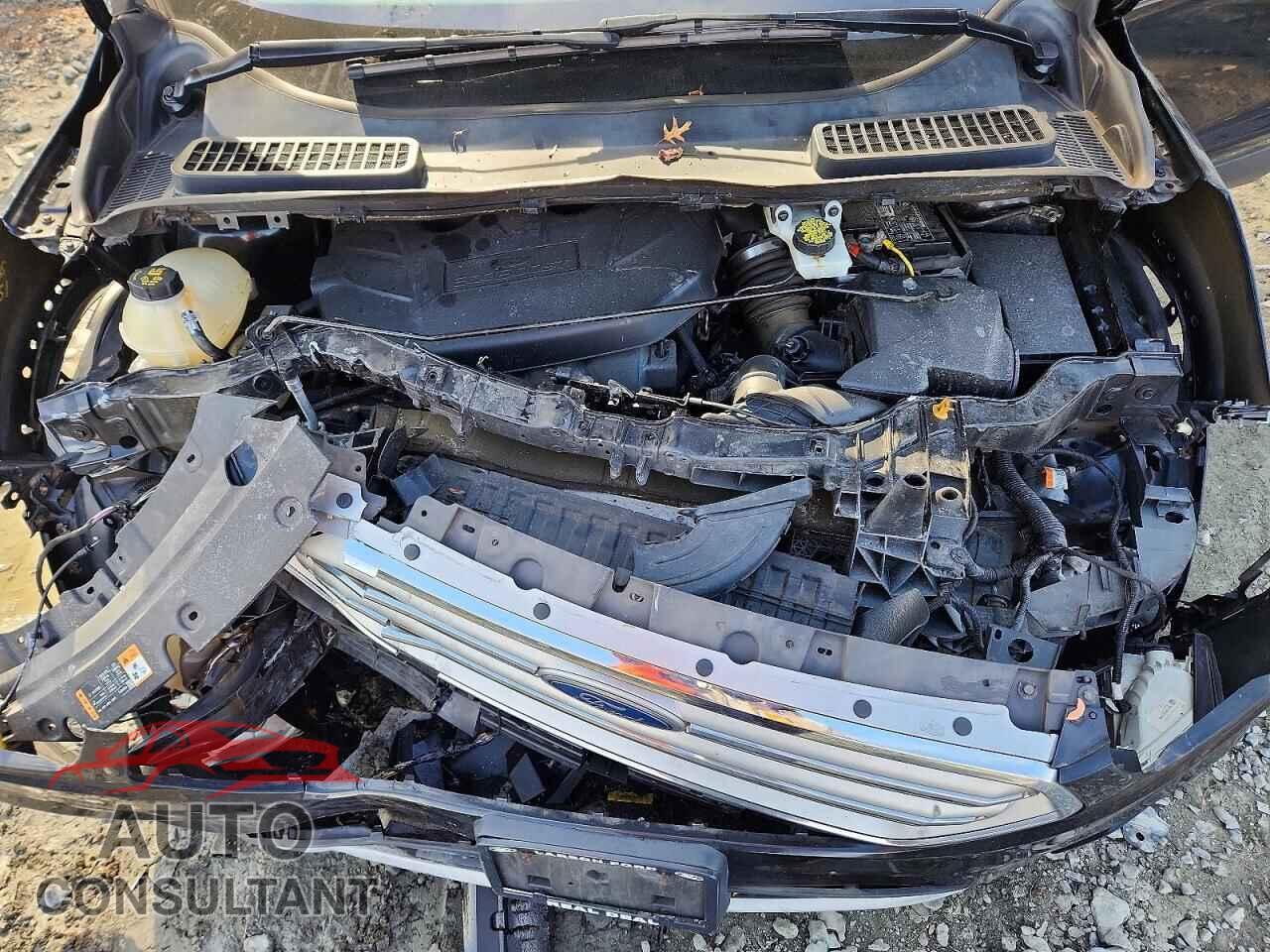 FORD ESCAPE 2017 - 1FMCU9J98HUE83045