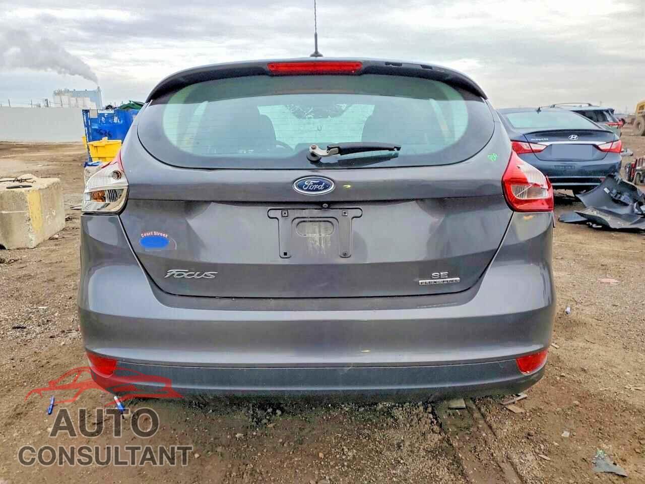 FORD FOCUS 2016 - 1FADP3K27GL257328