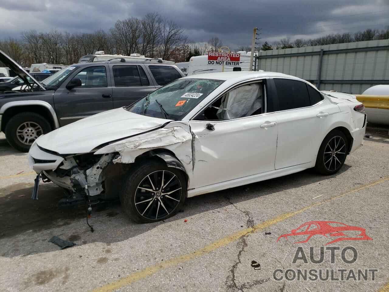 TOYOTA CAMRY 2021 - 4T1G11AK2MU480909