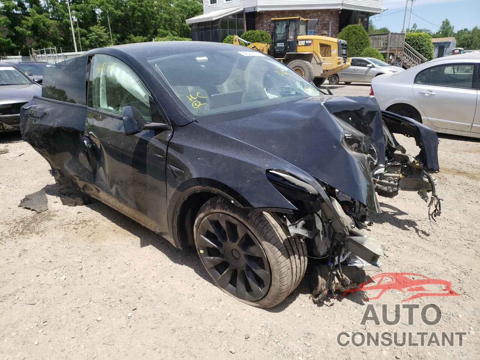 TESLA MODEL Y 2021 - 5YJYGDEEXMF070798