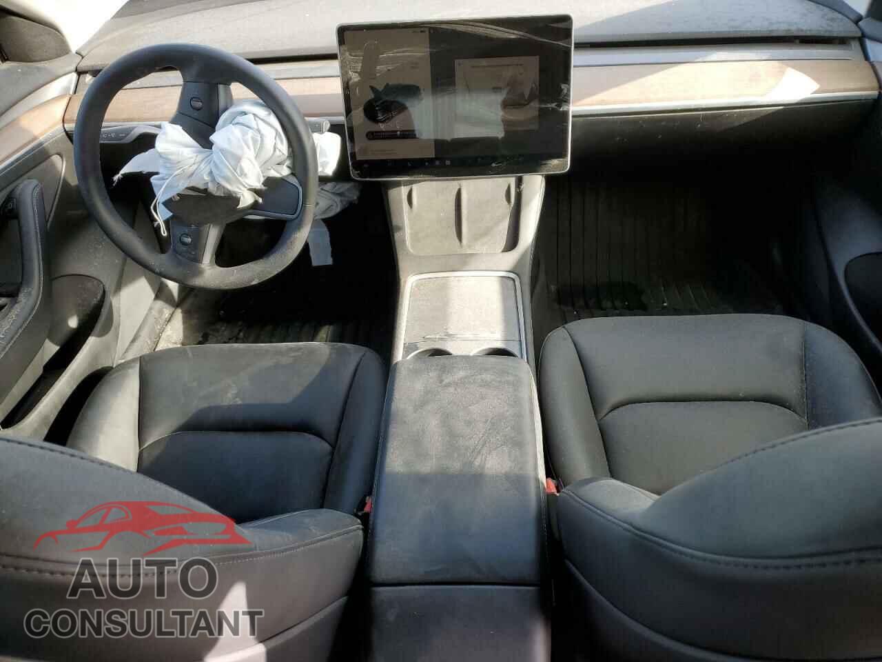 TESLA MODEL 3 2022 - 5YJ3E1EA8NF258135