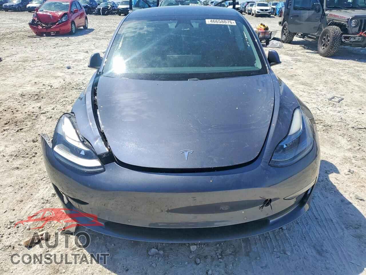 TESLA MODEL 3 2021 - 5YJ3E1EA5MF907243