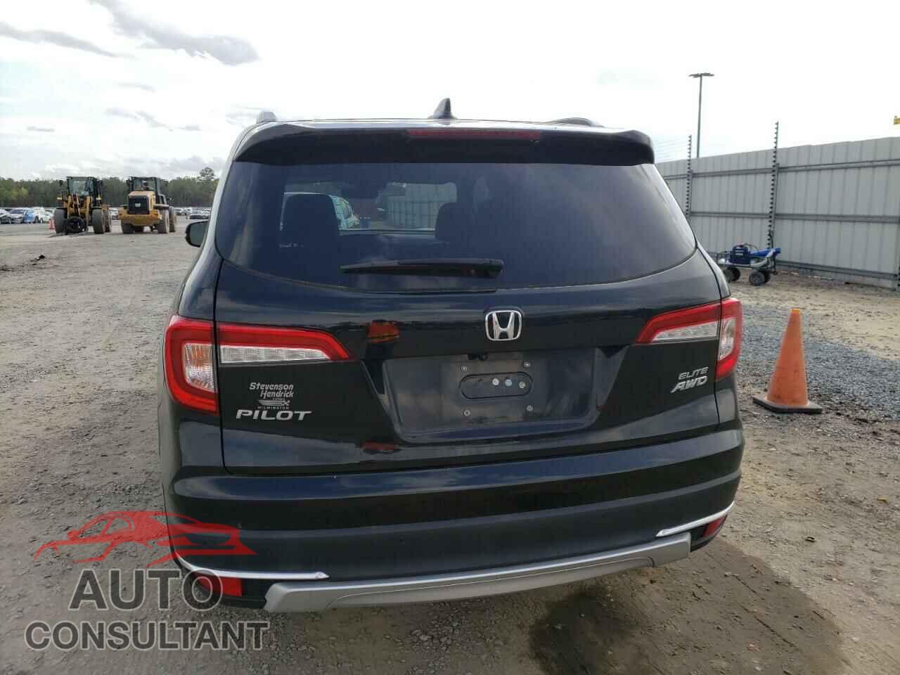 HONDA PILOT 2019 - 5FNYF6H01KB005575
