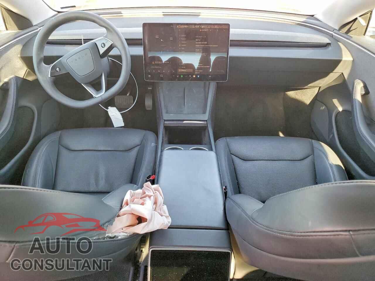 TESLA MODEL 3 2024 - 5YJ3E1EA7RF725180