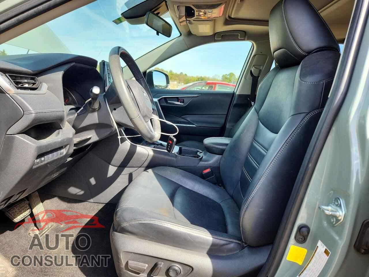 TOYOTA RAV4 2021 - JTMC1RFV7MD073396