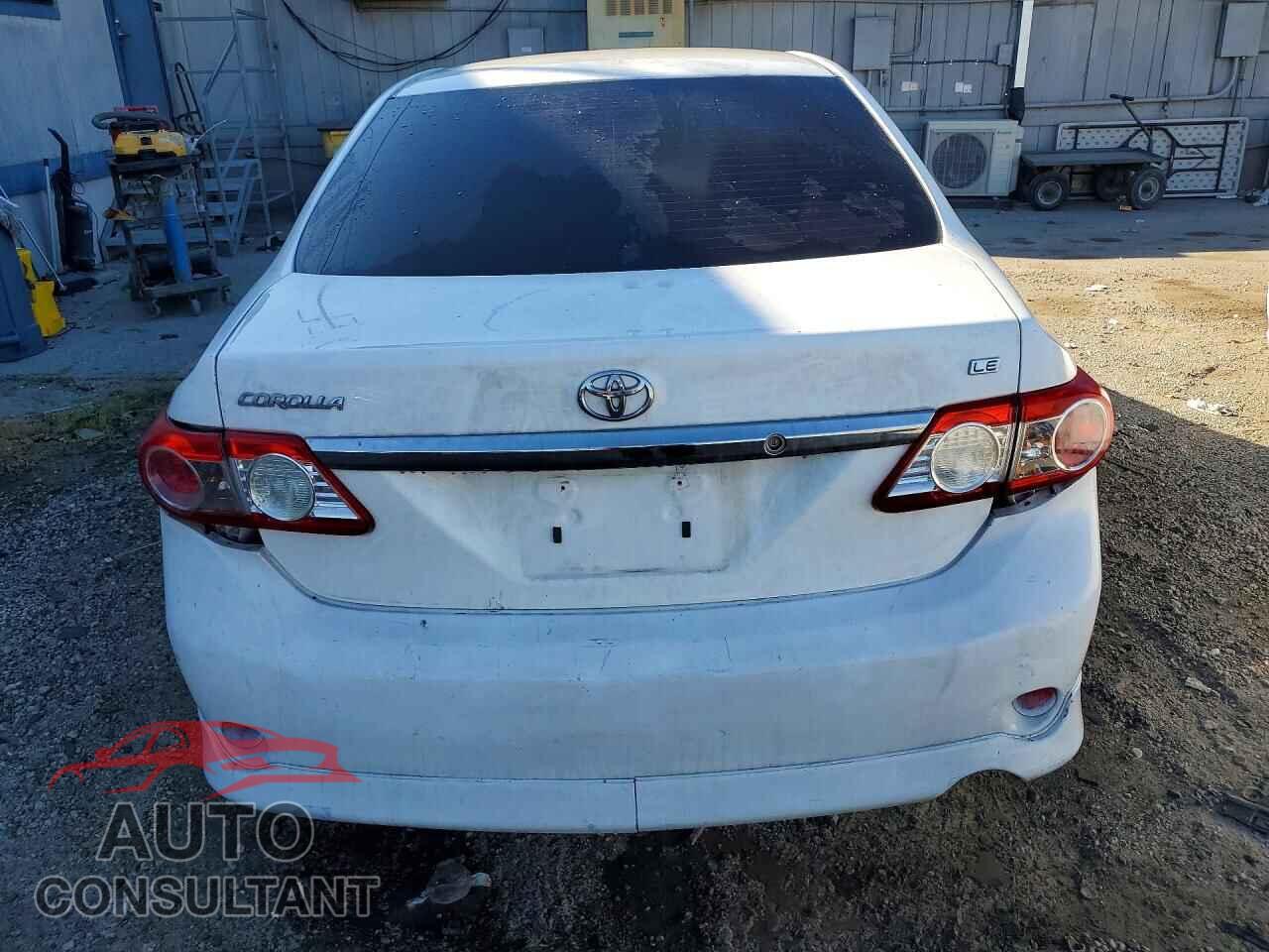 TOYOTA COROLLA 2011 - 2T1BU4EEXBC650424