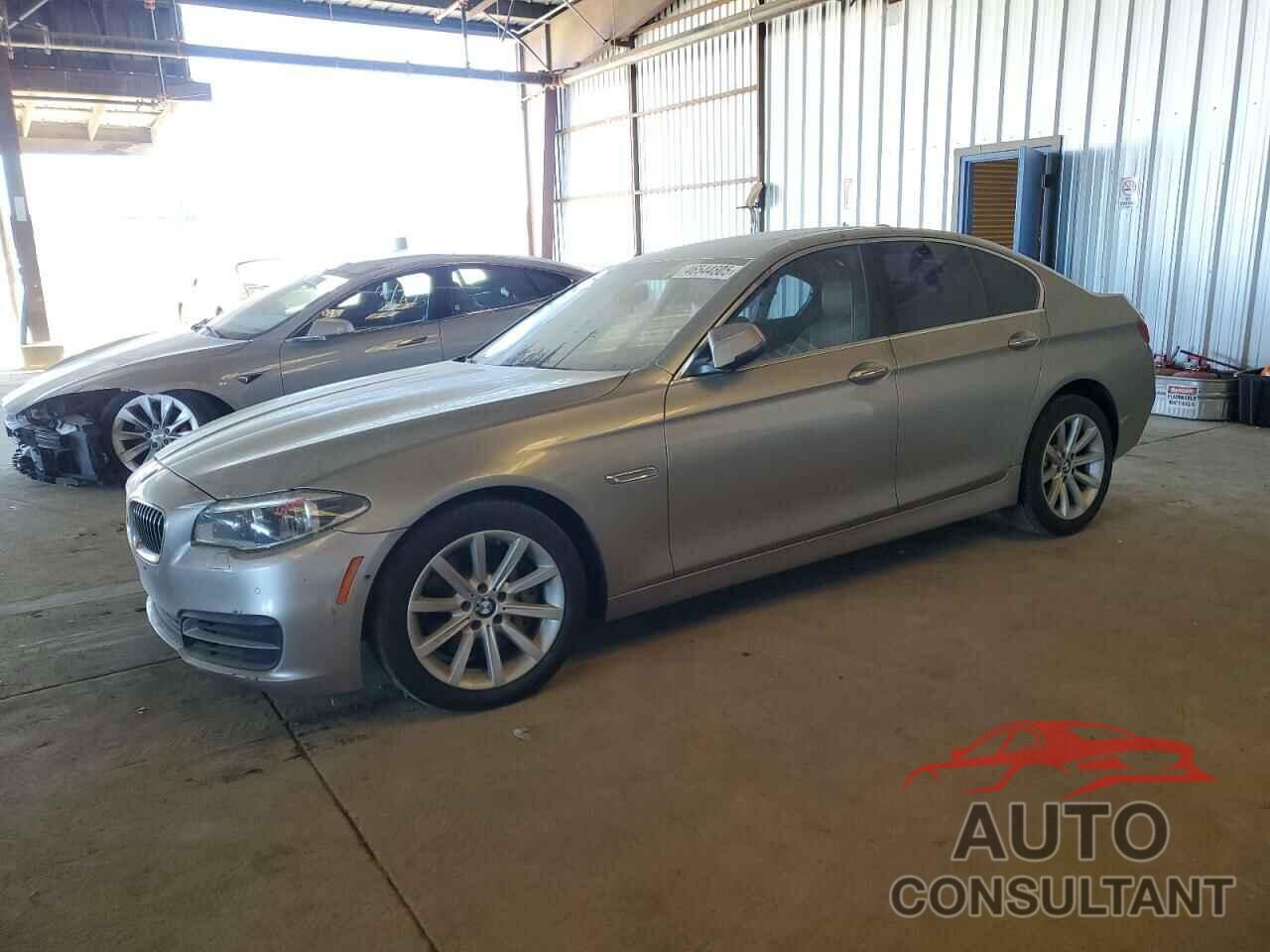 BMW 5 SERIES 2014 - WBA5B1C54ED483616