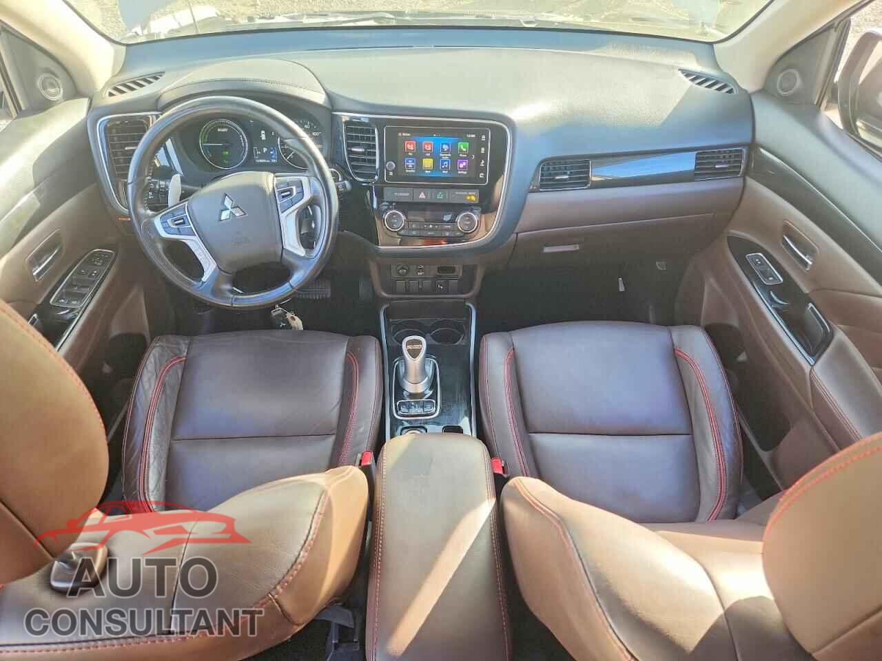 MITSUBISHI OUTLANDER 2018 - JA4J24A58JZ032170