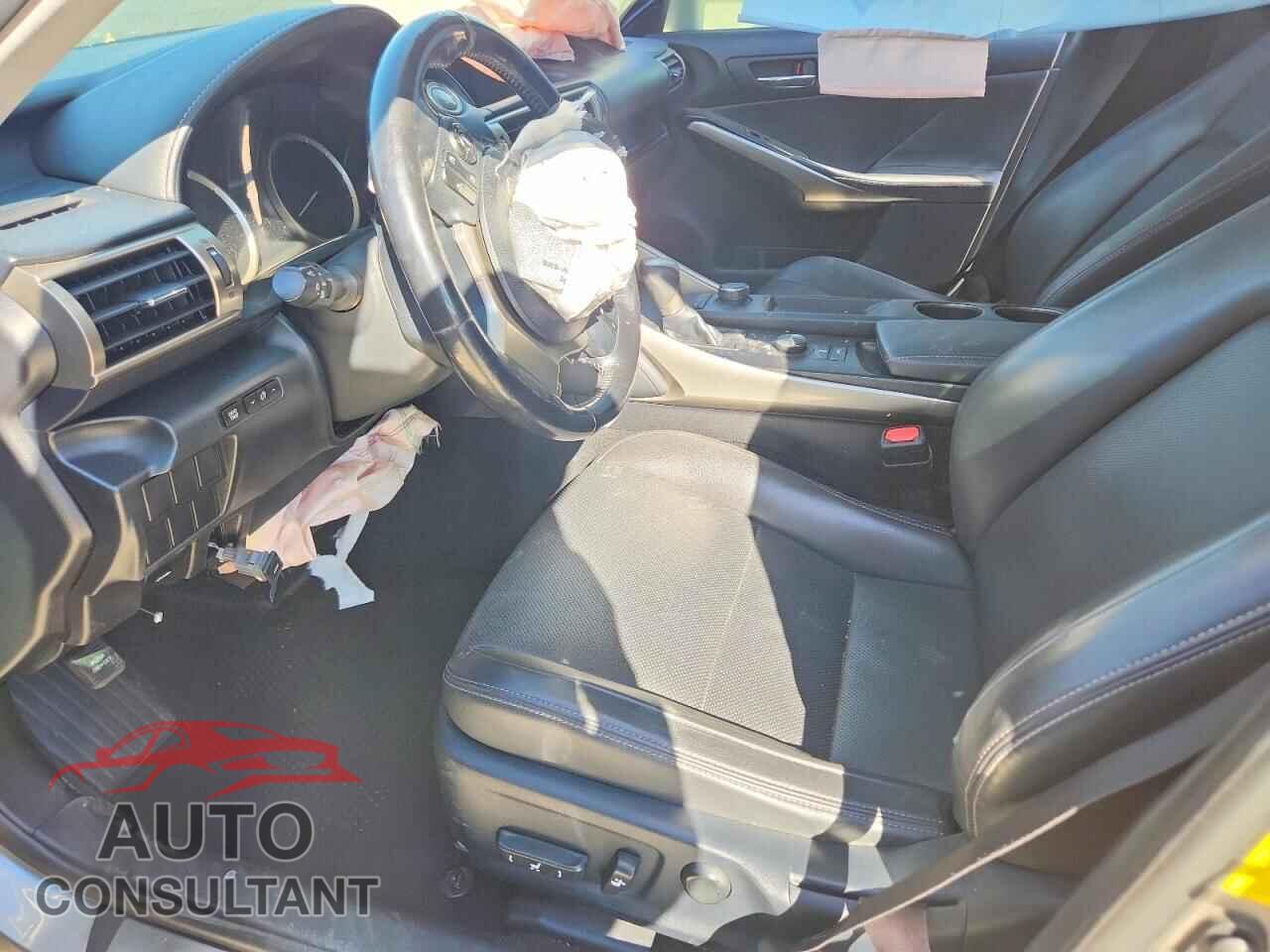 LEXUS IS 2016 - JTHBA1D29G5031363