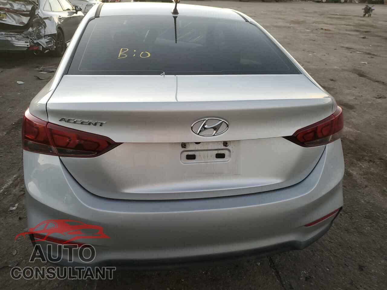 HYUNDAI ACCENT 2018 - 3KPC24A31JE015414