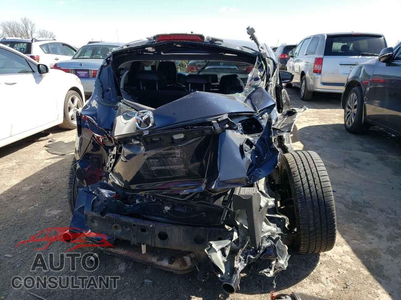 MAZDA 3 2018 - 3MZBN1L39JM193542