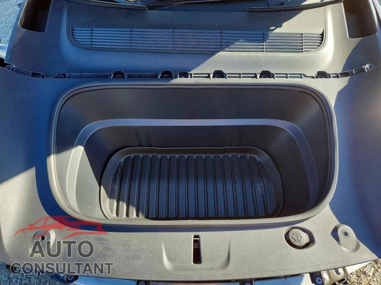 TESLA MODEL Y 2026 - 7SAYGDEEXTA589767