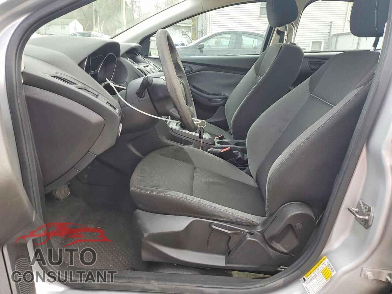FORD FOCUS 2012 - 1FAHP3F28CL146132