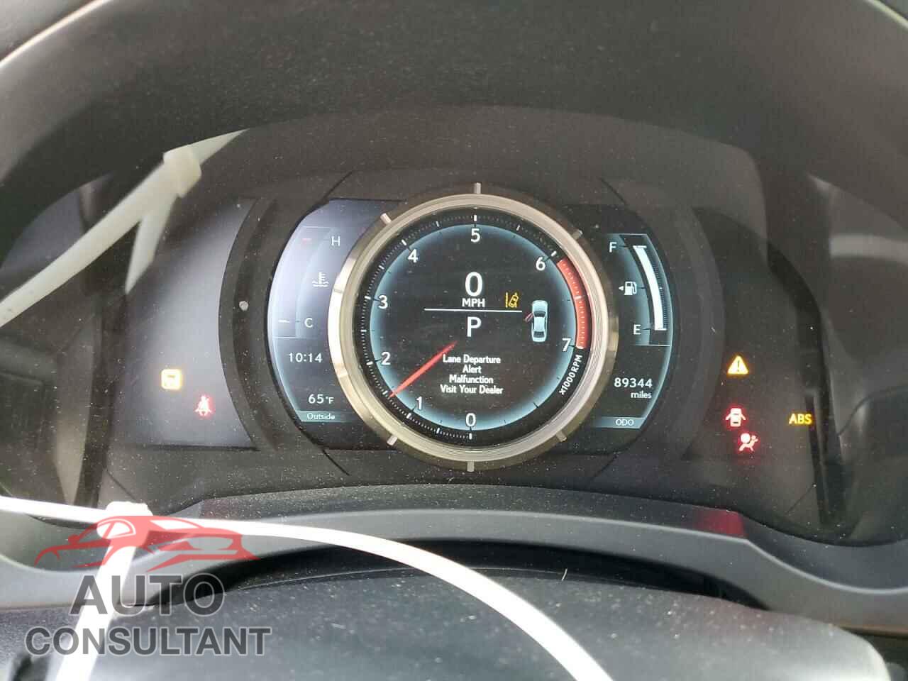 LEXUS IS 2017 - JTHBA1D29H5061044