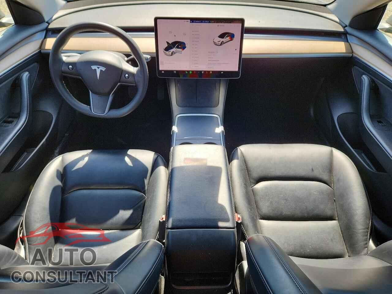 TESLA MODEL 3 2021 - 5YJ3E1EB3MF006011