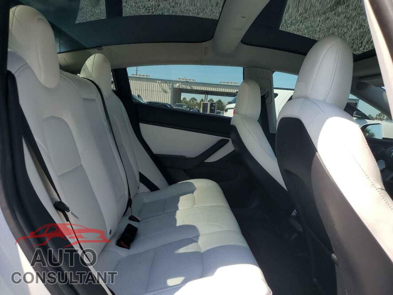 TESLA MODEL 3 2020 - 5YJ3E1EB3LF783383