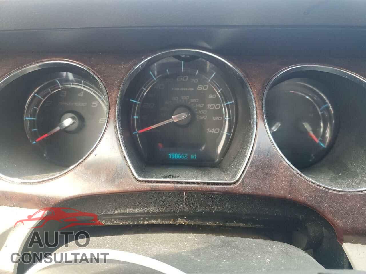 FORD TAURUS 2012 - 1FAHP2FW6CG134650