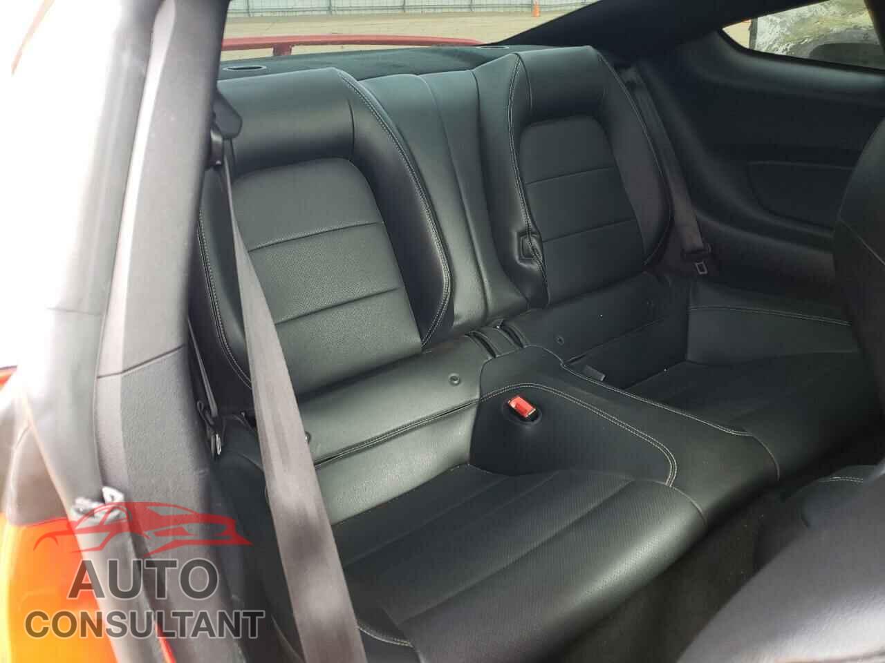 FORD MUSTANG 2018 - 1FA6P8CF3J5125718