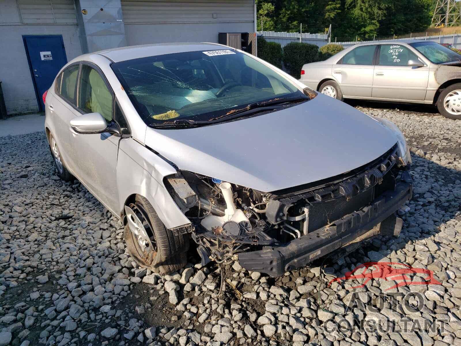 KIA FORTE 2016 - KNAFK4A65G5611067