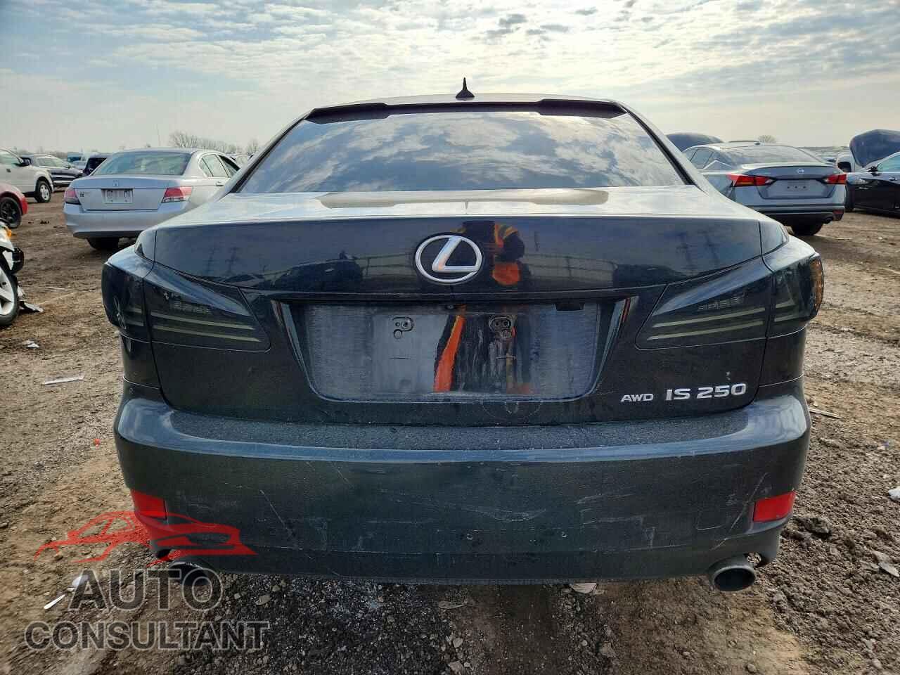 LEXUS IS 2011 - JTHCF5C2XB2035205