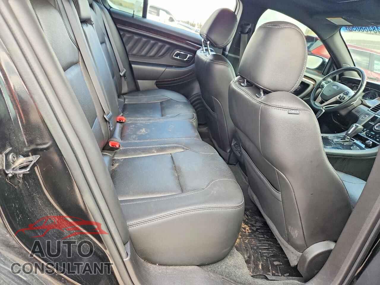 FORD TAURUS 2015 - 1FAHP2F85FG203169