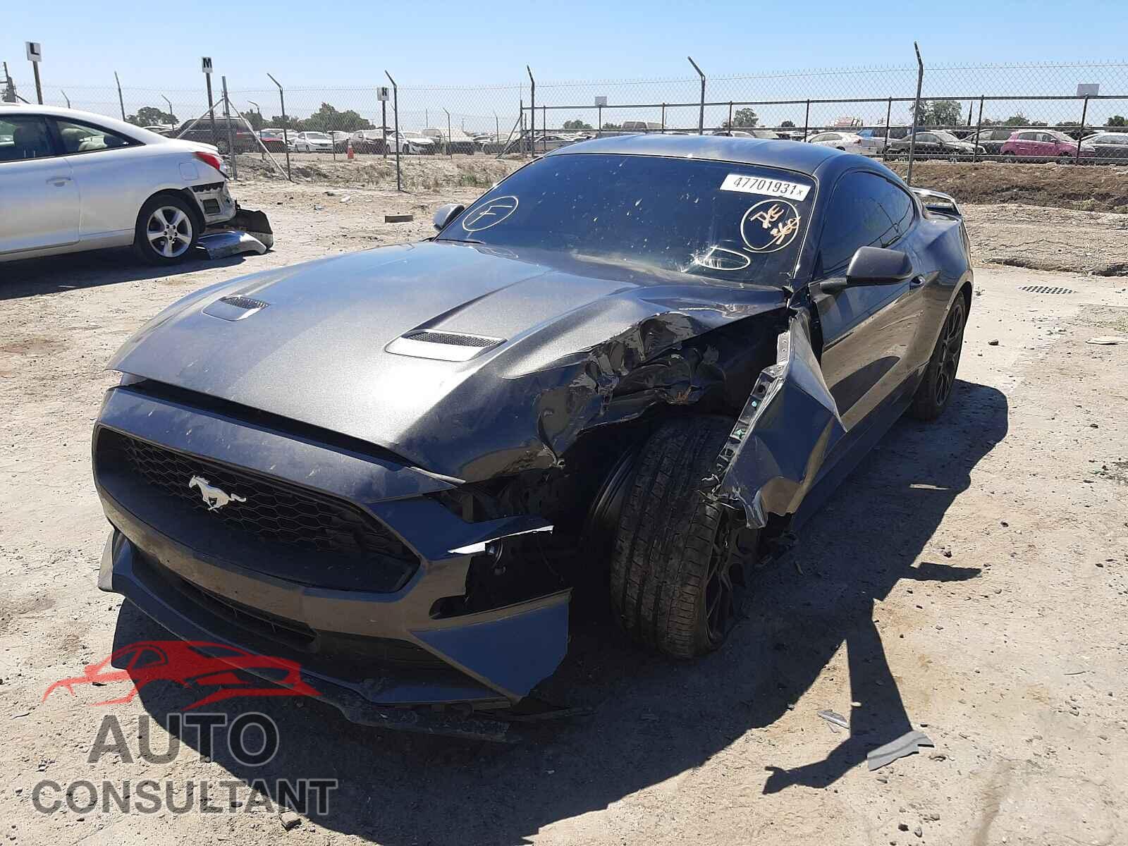 FORD MUSTANG 2018 - 1FA6P8TH8J5117552