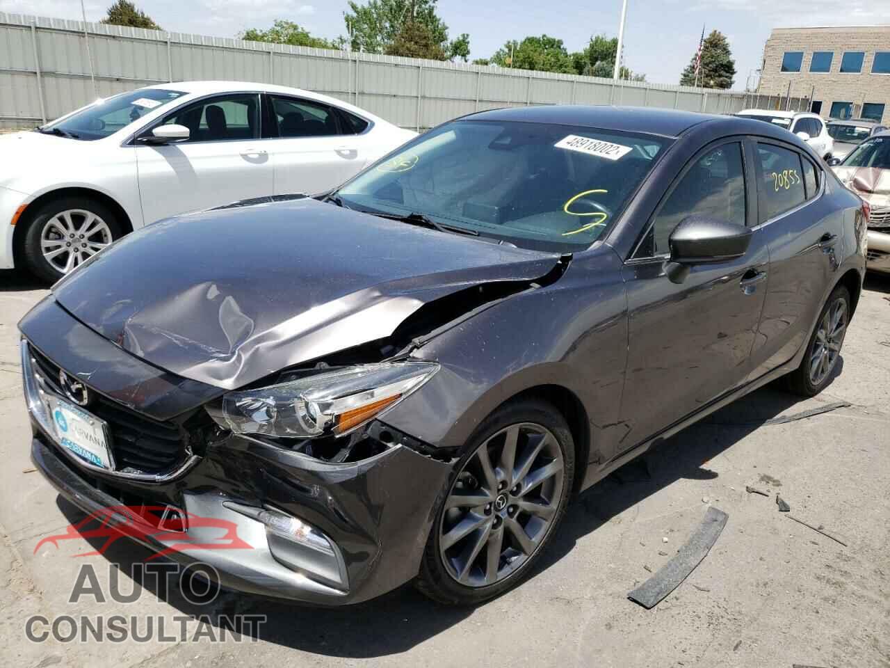 MAZDA 3 2018 - 3MZBN1V36JM256531