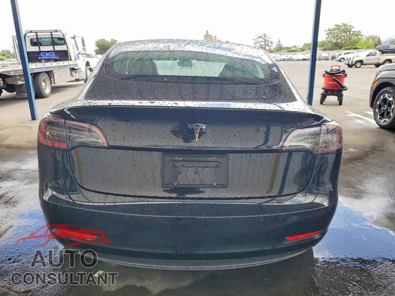 TESLA MODEL 3 2022 - 5YJ3E1EA8NF371440