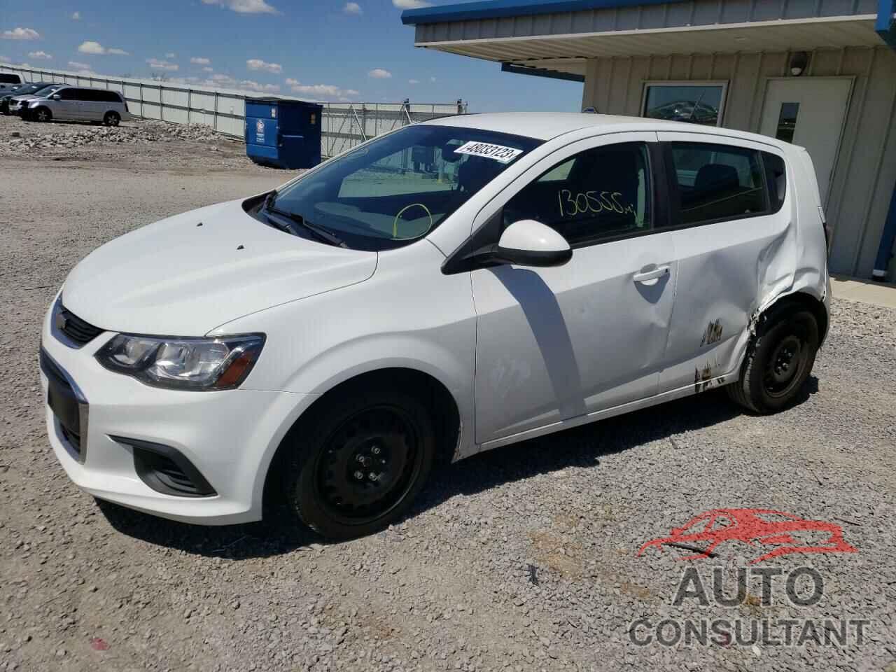 CHEVROLET SONIC 2017 - 1G1JG6SHXH4137692