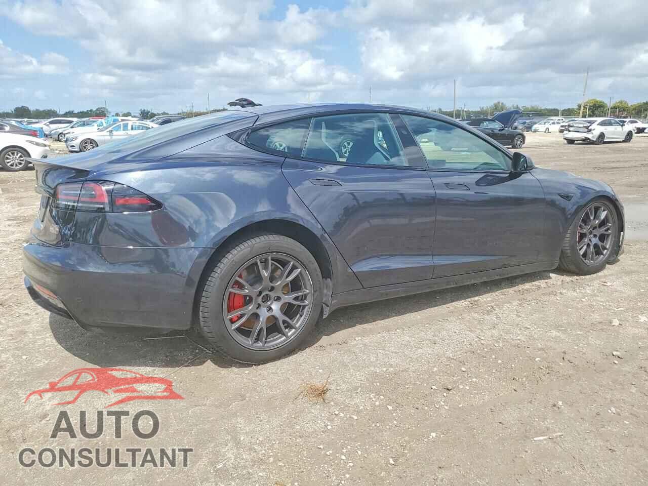 TESLA MODEL S 2024 - 5YJSA1E6XRF538745