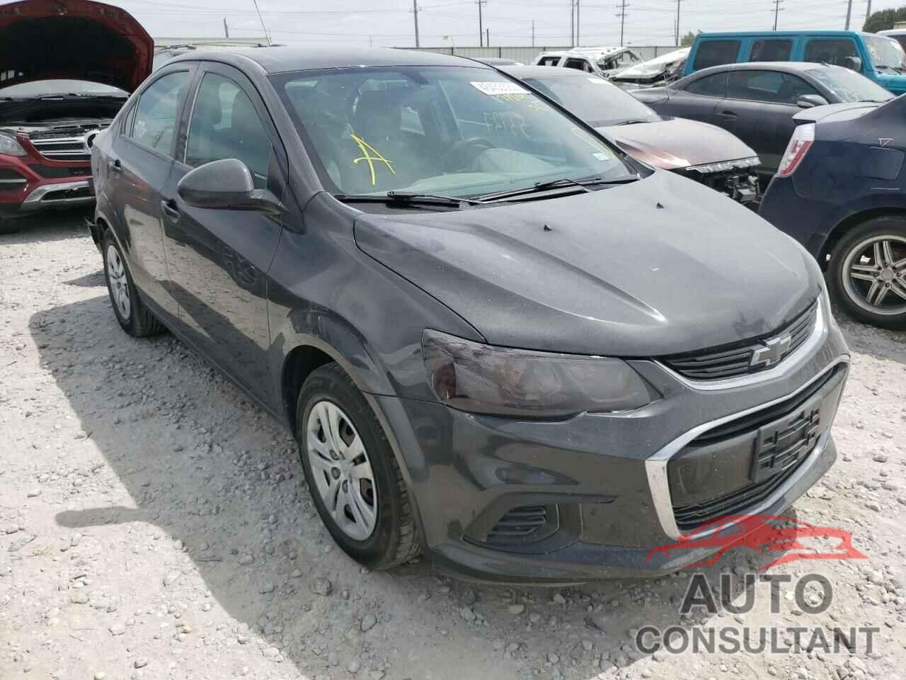 CHEVROLET SONIC 2017 - 1G1JA5SH6H4171804