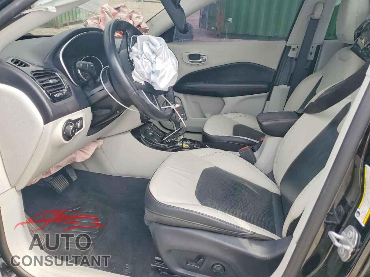 JEEP COMPASS 2017 - 3C4NJDCB8HT665217