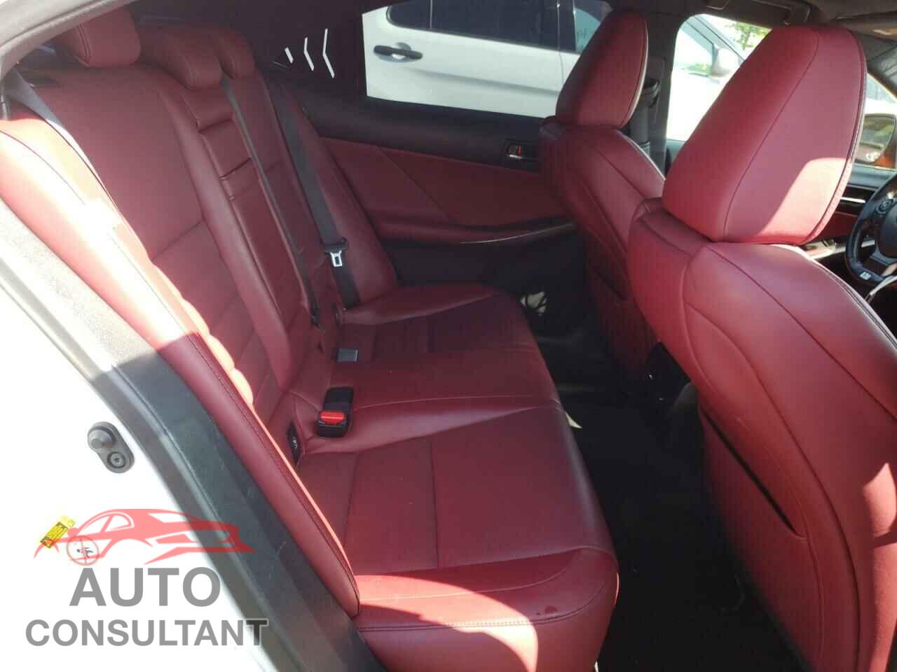 LEXUS IS 2016 - JTHBA1D27G5008969